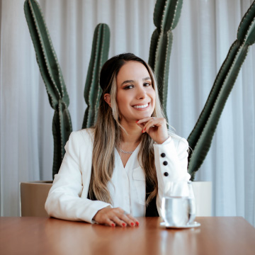 Dra. Luiza Hadler